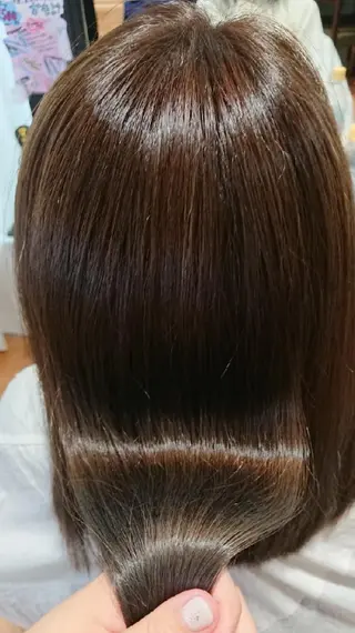 ミディアム カラー 三好 麻美のヘアスタイル