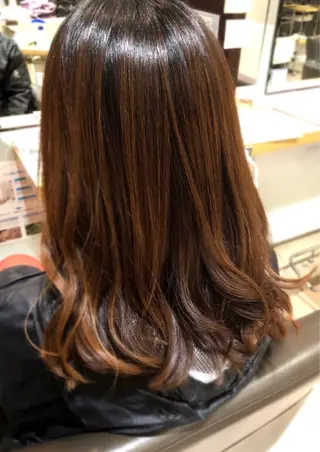 セミロング N&A CONTi所属・阿部 桃花のヘアスタイル