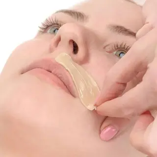 ar...beauty salon所属・藤原 茜のマツエク・マツパデザイン