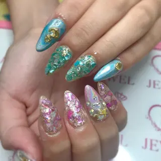 ネイル S♡JEWEL所属・S. JEWELのネイルデザイン