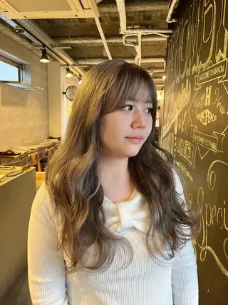 ロング the OSCAR所属・韓国ヘアスタイリスト Harukaのヘアスタイル