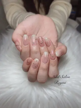 ネイル 佐藤 帆乃香のネイルデザイン