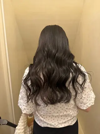 ロング 薮 夏帆のヘアスタイル