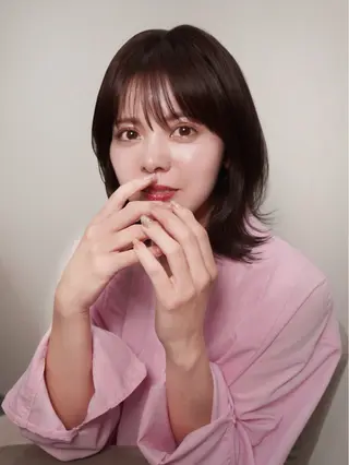 ミディアム コテ巻き/パーマ/艶 透明感/荻原凜太郎のヘアスタイル