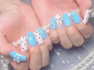 ネイル Queening 🦋のネイルデザイン