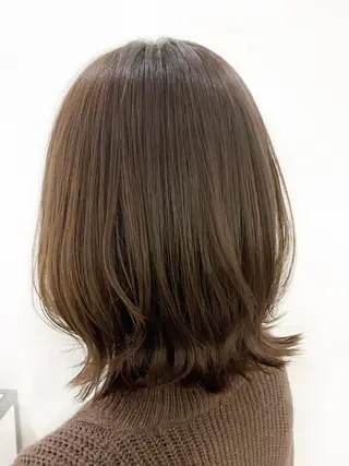 ミディアム カラー やなせ かすみのヘアスタイル