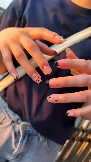 ネイル 関山 志乃のネイルデザイン