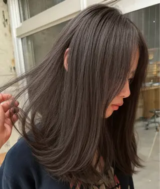 カラー 柔らかいオリーブ🍃 カラーNatsumiのヘアスタイル