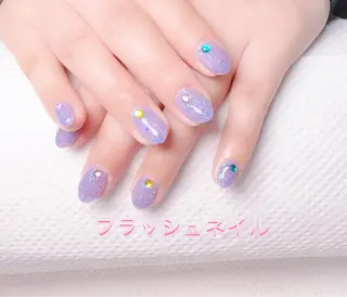 ネイル pink ladyサロン所属・べ にのネイルデザイン