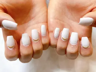 ネイル SOARE🤍 🤍のネイルデザイン