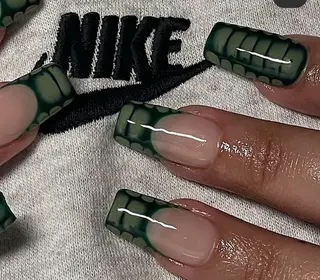 ネイル 黒政 茜のネイルデザイン