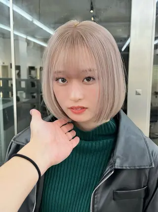 ショート カラー ムラ修正💎 艶髪ハイトーン💎のヘアスタイル