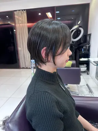 ショート 石井 麻鈴のヘアスタイル