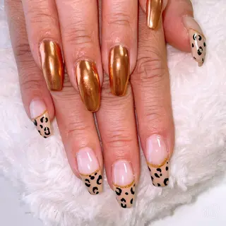 ネイル The Best Beauty受付担当のヘアスタイル