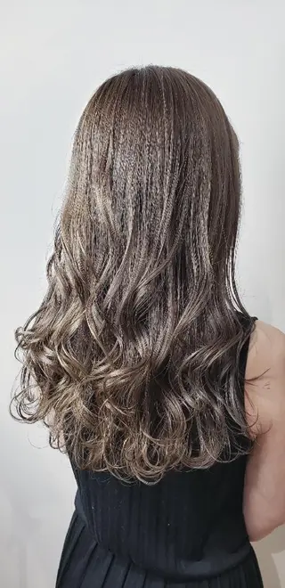 セミロング カラー 【髪質改善美容師】t occa茨木篠原健太のヘアスタイル