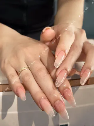 ミディアム フォン NAILのネイルデザイン