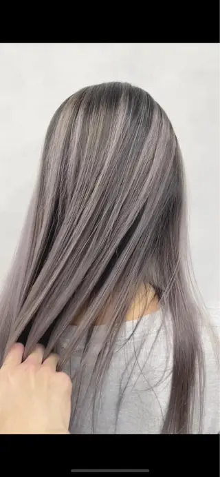 ミディアム カラー 🎨ショートの神様 /神評価🎨原田公祐のヘアスタイル