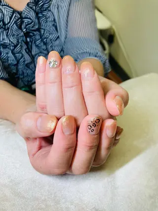 ネイル ECLAT エクラ所属・寺山 千鶴のネイルデザイン