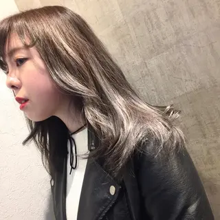 カラー HARUNA🤍 大人ショートヘアのヘアスタイル