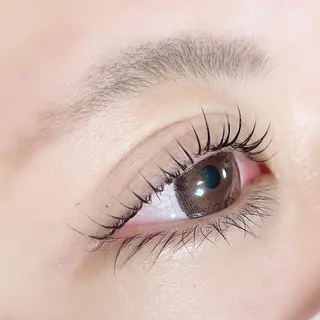 パーマ beauty  salon MiLia所属・. MiLiaのマツエク・マツパデザイン