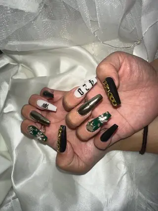 ネイル Nailsalon SKiのネイルデザイン