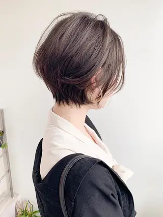 ショート カラー ショート/レイヤー なら石井知希のヘアスタイル