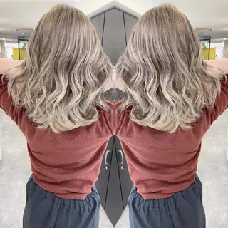 セミロング H所属・H (エイチ) 烏丸御池店のヘアスタイル