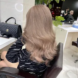 ロング カラー シールエクステ特化 ハイトーン、NANAのヘアスタイル