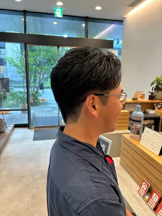 ショート パーマ メンズ 加藤 愛実のヘアスタイル