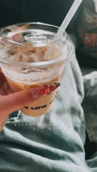 ネイル yjk nailのネイルデザイン