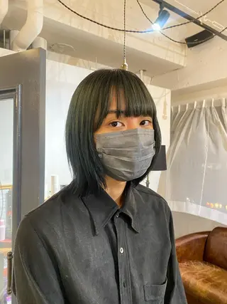 ミディアム カラー 梅田ハイトーン チダ ヒナノのヘアスタイル