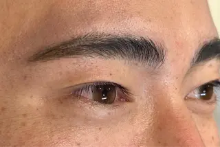 アイブロウ Reciel 山下のマツエク・マツパデザイン