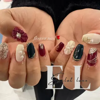 ネイル 倉石 百恵のネイルデザイン