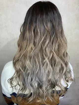 ロング BuzZ所属・西村 雄二/エクステのヘアスタイル