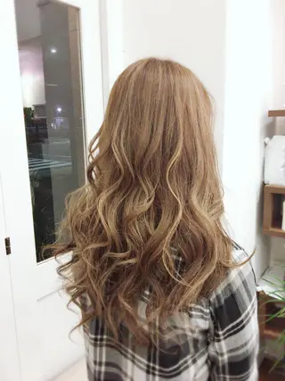 ロング カラー 💎JADE GRACE💎のヘアスタイル