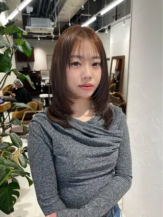 ミディアム カラー レイヤーカット/カラ ー/U24/河野凜のヘアスタイル