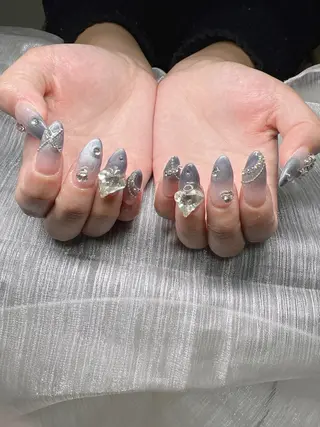 ネイル Lee Nailsのネイルデザイン