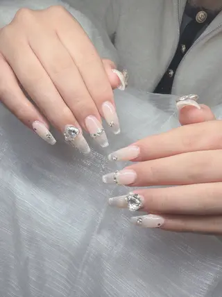 ネイル Lee Nailsのネイルデザイン