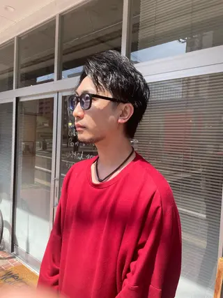 ショート パーマ メンズ 佐藤 栄輔のヘアスタイル