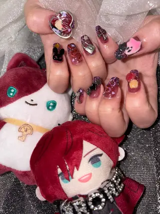 ネイル toyvenail 🖤enaのネイルデザイン
