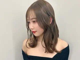 ミディアム カラー ブリーチなし/レイヤ ー特化🌈Tommyのヘアスタイル