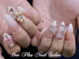 ネイル One Plus Nail Salonのネイルデザイン