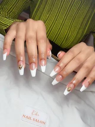 ネイル 💕鈴木ユリ パラジェル/オフ無料のネイルデザイン