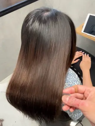 セミロング 透明感カラー特化/ 顔まわり特化/辻部のヘアスタイル