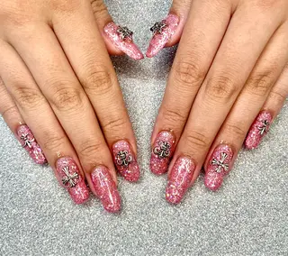 ネイル VIERU YURIのネイルデザイン