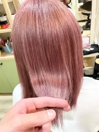 ミディアム カラー 🌈派手髪ハイトーン 🌈鈴木亮太🌈のヘアスタイル