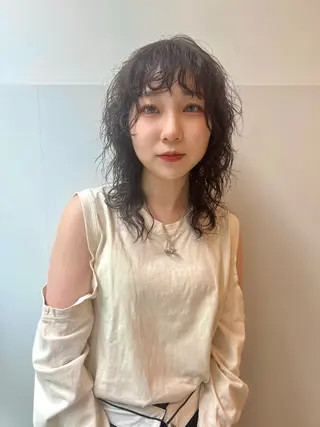セミロング パーマ 宮永 智香のヘアスタイル