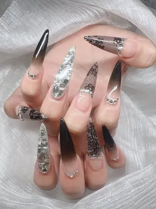 ネイル Lee Nails チップ長さだし専門店のネイルデザイン