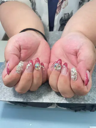 ネイル Nail Salon AI所属・粟津 彩桜のネイルデザイン