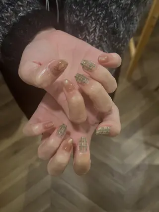 ネイル AT.1011(アトリエテンイレブン)所属・AT.1011 (ハルカ)のネイルデザイン